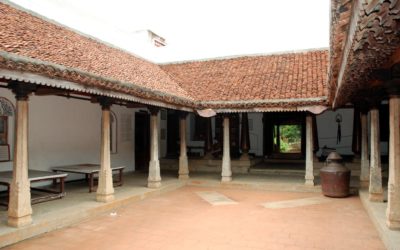 Átriumos házak és a Brahmasztán